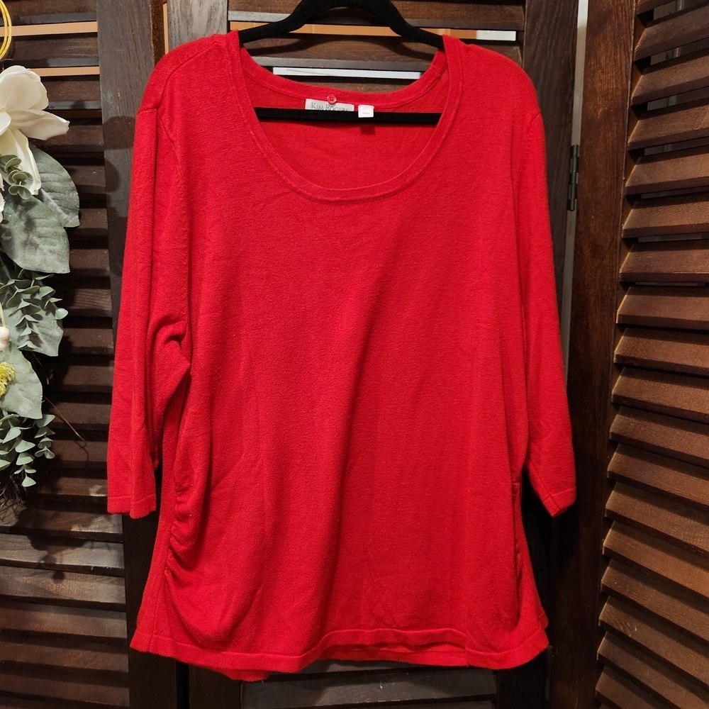 Women's Red Scoop Neck 3/4 Sleeve Top